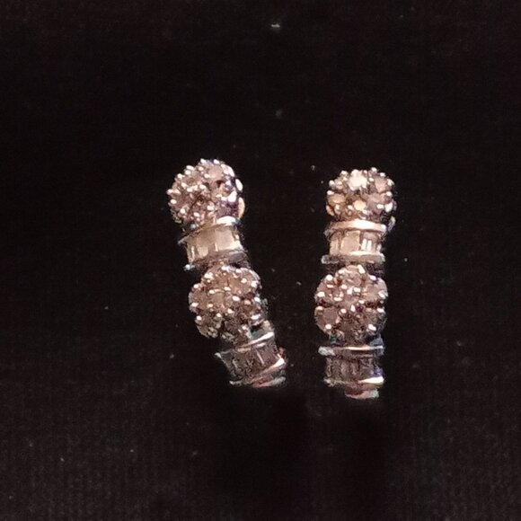 18k Dimond white gold hoop earrings - Picture 3 of 3